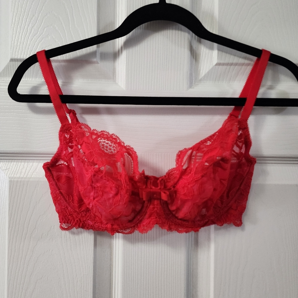 Vintage Victoria’s Secret Very Sexy Balconet Underwire Bra Red 34DD (Sku A19)